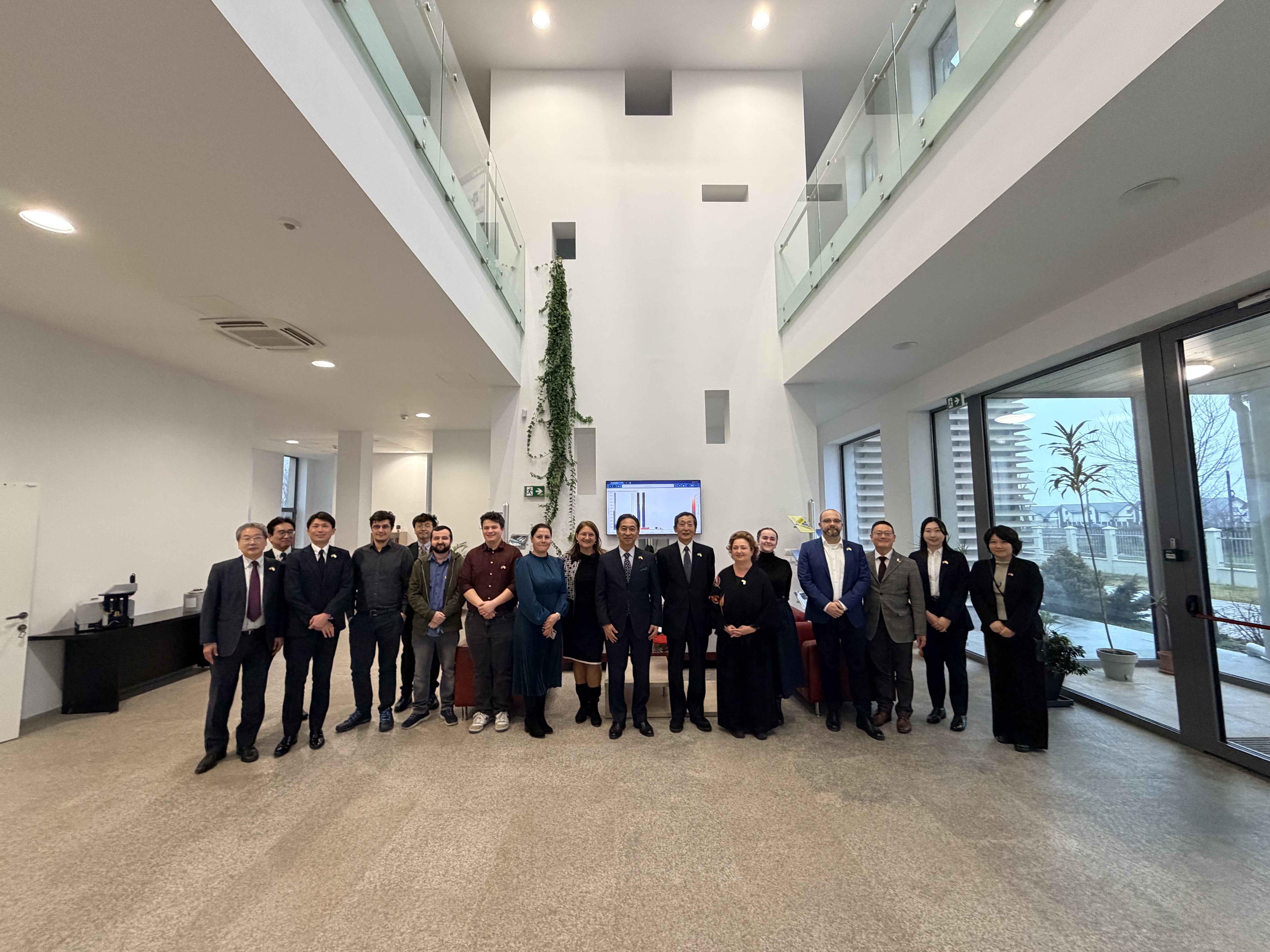High-Level Japanese Visit at the RADO-Bucharest NF